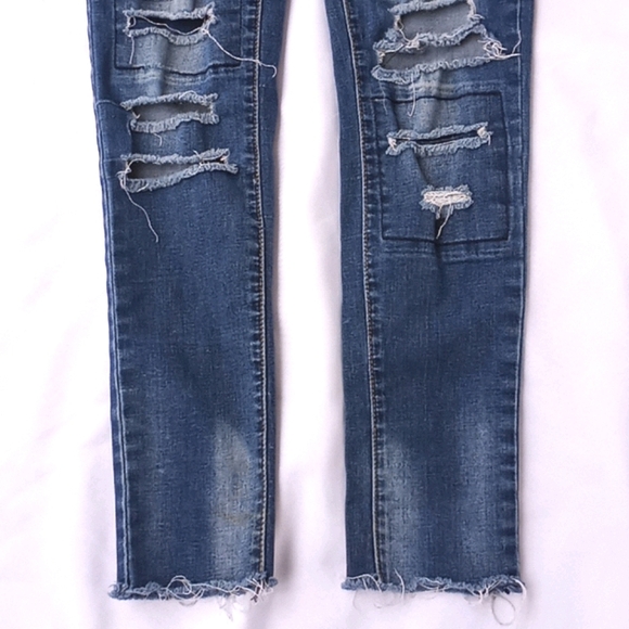 Blue Savy Jeans - Picture 4 of 6